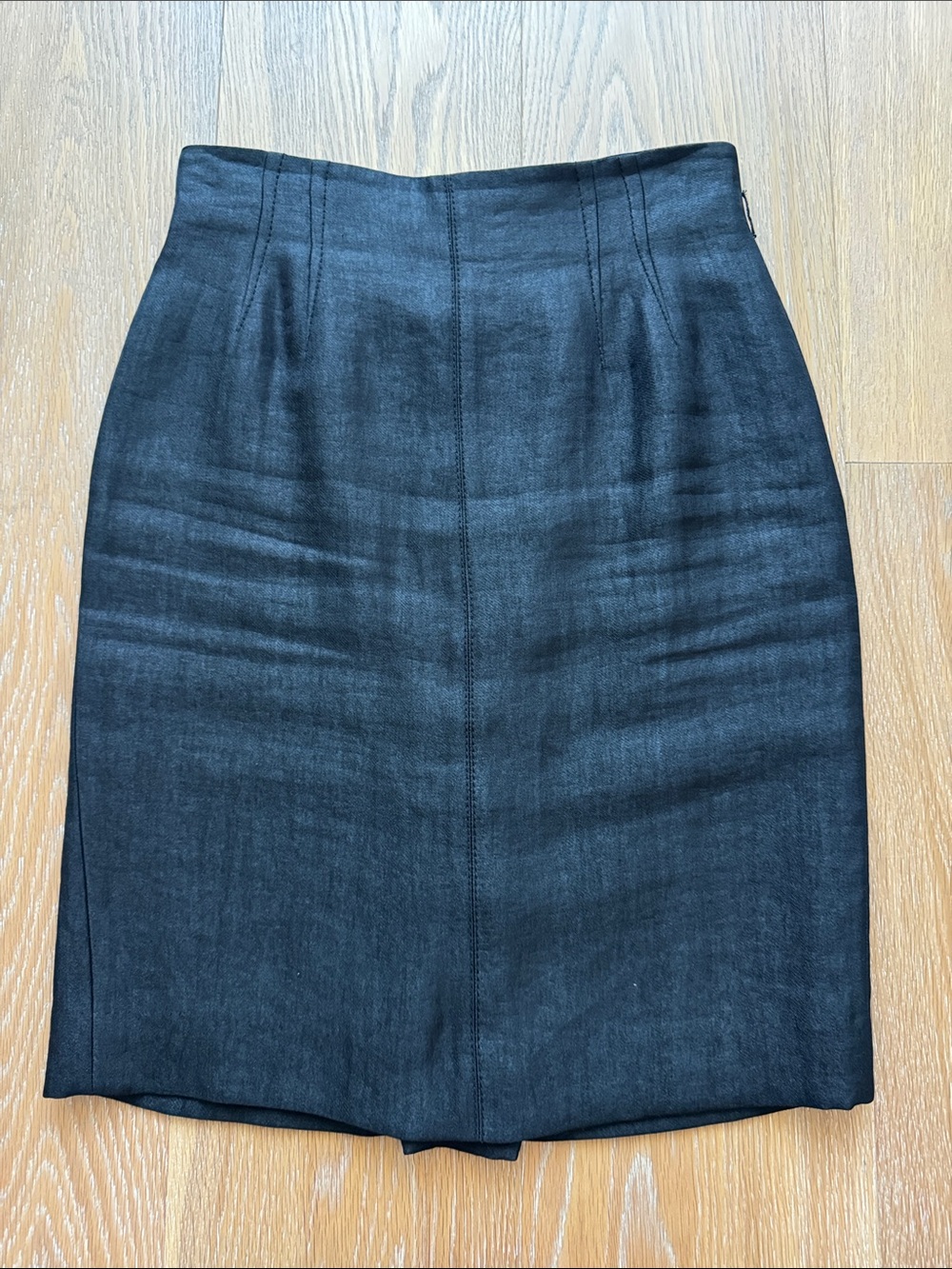 Ann Taylor Black Fitted Pencil Skirt